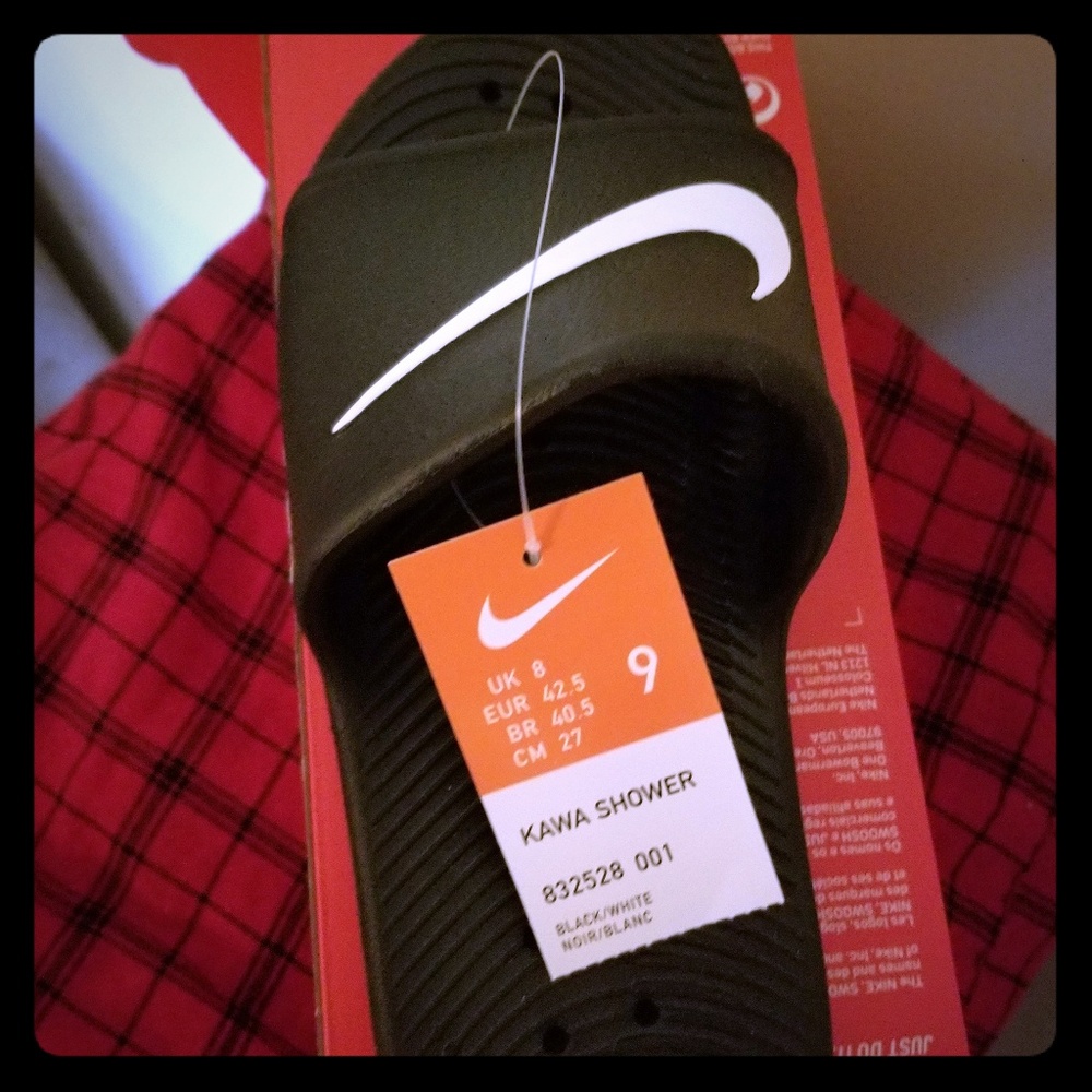 Mens Nike shower slides